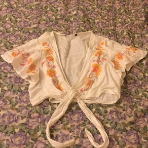 White floral embroidered tie crop top
